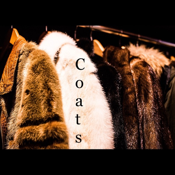 🧥 - Picture 1 of 1